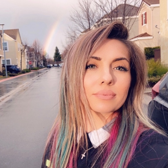 💞Meet Your Posher, Bonnie💞 - Picture 3 of 5